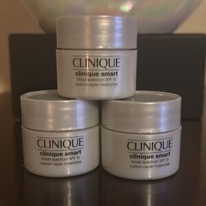3 clinique smart broad spectrum SPF 15 custom-repar moisturizer